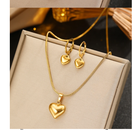 COLLAR CORAZON BONBITA